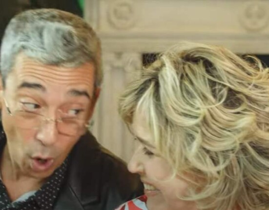 Los actores cubanos Yubran Luna y Judith González estrenan videoclip de la canción ‘De loco a loco’