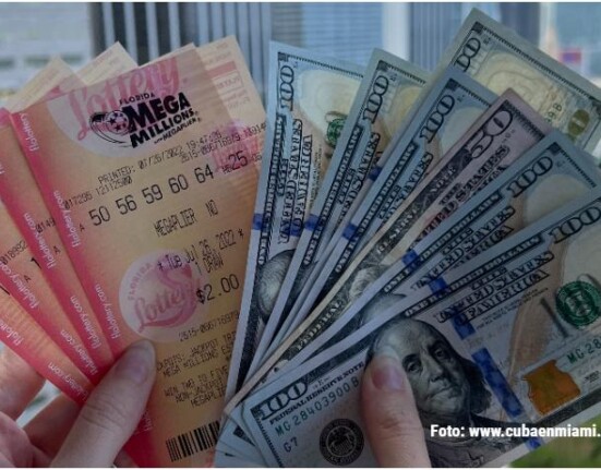 Afortunado reclama premio del Mega Millions con un acumulado de 1,350 millones de dólares y opta por un pago único en efectivo