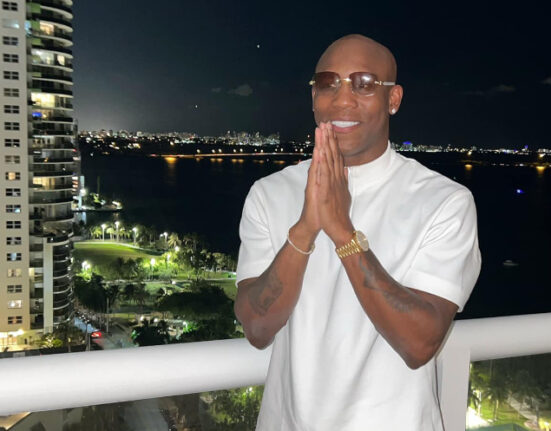 Emocionado el boxeador cubano Yordenis Ugás, anuncia a sus seguidores se está preparando para su próxima pelea