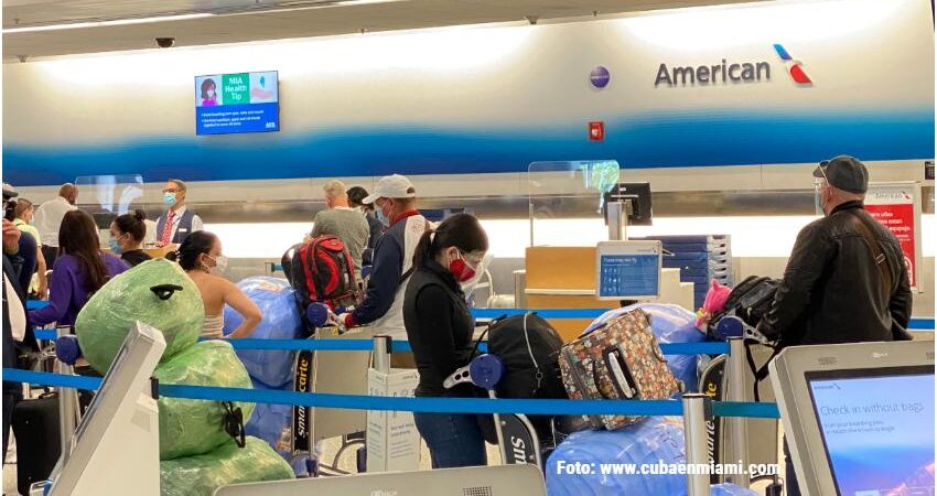 Preocupaciรณn por los viajes de Miami a Cuba por brote de dengue y temor a nueva variante de COVID-19 cubanos-viajes-cuba (3)