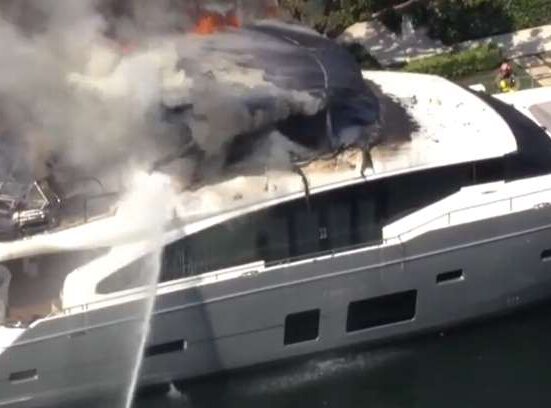 Se incendia un megayate en Fort Lauderdale