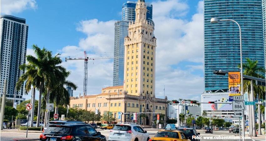 Miami revive su historia: tras dos años de restauración reabre la Torre de la Libertad, símbolo del exilio cubano y la esperanza downtwon-miami-torre-libertad