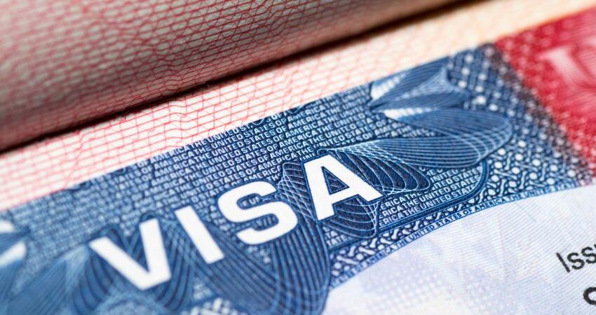 USCIS revela que habrá una segunda lotería de visas H-1B que beneficiarán a nuevos profesionales Visa a Estados Unidos