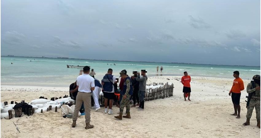 Llegan a Islas Mujeres, Mรฉxico, grupo de balseros cubanos balseros-cubanos-mexico
