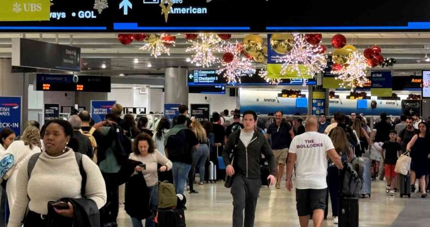 Aeropuerto de Miami estrena programa para automatizar la revisión de equipaje documentado de pasajeros en tránsito aeropuerto-miami-ocupado