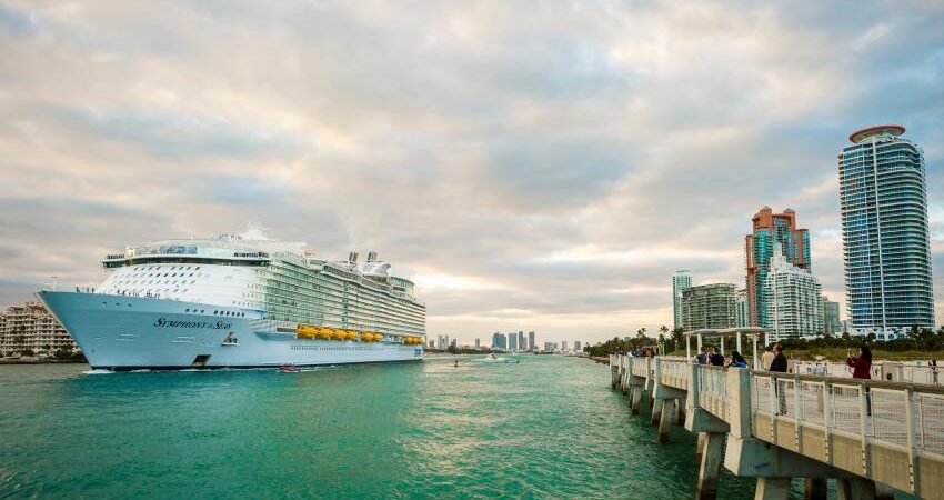 Más de 130 pasajeros se enferman a bordo de crucero de Royal Caribbean royal-caribbean-miami
