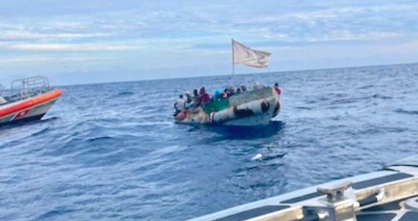 Varios de los 43 balseros que esta semana llegaron a Estados Unidos fueron liberados balseros-cubanos-detenidos