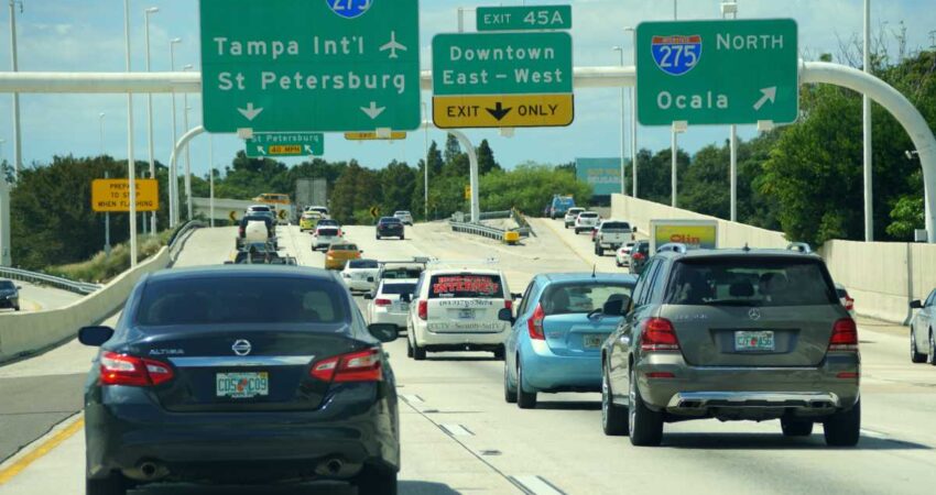 Pronostican récord de viajes con motivo del 4 de julio, a pesar de las adversas condiciones climatológicas trafico-tampa