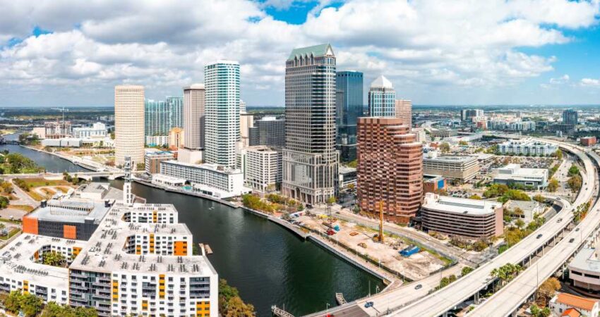 Florida prestarรก asistencia financiera por un monto de hasta 35,000 dรณlares a los residentes que pretendan comprar su primera vivienda hillsburg-florida