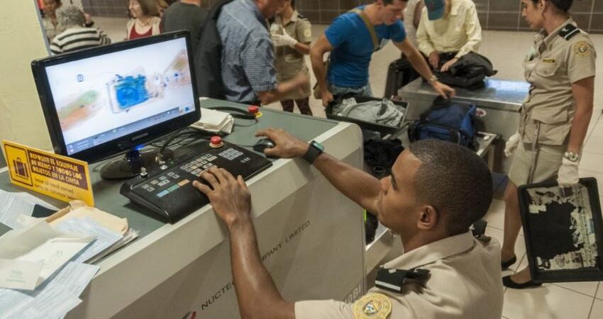 Régimen cubano aprueba anteproyecto que reorganiza la Aduana y refuerza el control fronterizo Aduana-de-Cuba-2