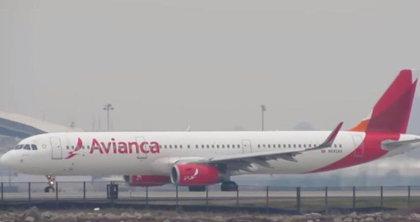 Aerolínea colombiana Avianca pospone sus operaciones a Cuba avianca-avion