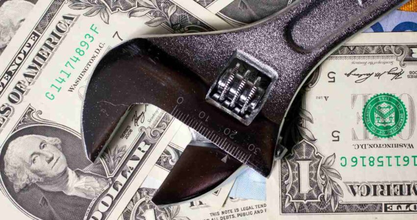 Plomeros en Miami pueden ganar hasta 100 mil dólares al año salario-plomero