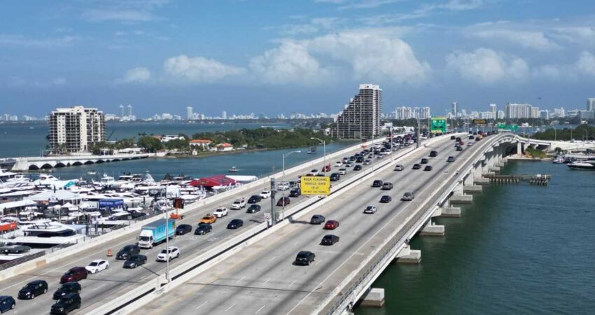 Comienza a funcionar un nuevo patrón de tráfico en MacArthur Causeway mientras continúan las labores constructivas inherentes a un proyecto millonario autopista-mcarthur