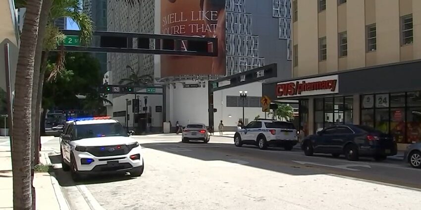 Detienen a un hombre en Miami por robar en una tienda de cerveza y dejar a uno de sus hijos olvidado hombre-arrestado-miami