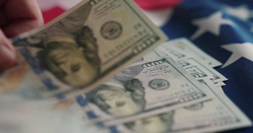 Salario mínimo en Florida volverá a subir en el 2025 salario-florida