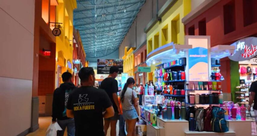Centro comercial Dolphin Mall en Miami de los más visitados por residentes y turistas por sus descuentos dolphinmall-miami23