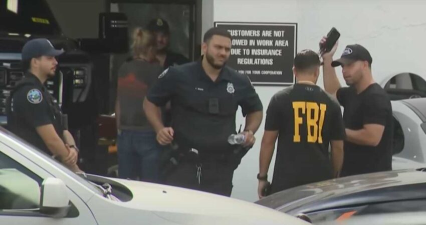 Taller de vehículos es allanado por el FBI como parte de una investigación sobre intento de asesinato de un diseñador de autos fbi-agentes-doral