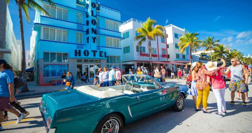 Explorando los Lugares Mรกs Trendy de Miami Beach en Ocean Drive ocean-drive-miami-beach