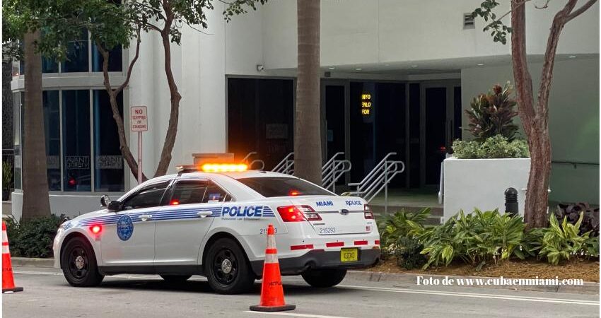Policía y bomberos de Miami aseguran a los residentes que en el Sur de la Florida no se han sentido los terremotos que afectaron a Cuba policia-de-miami-downtown