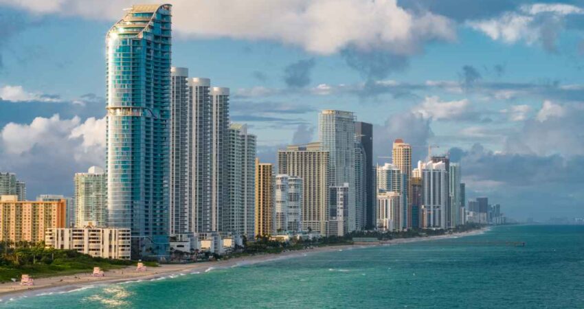 Ponen sensores en rascacielos del Sur de la Florida para detectar hundimiento y daรฑos estructurales rascacielos-costa-miami