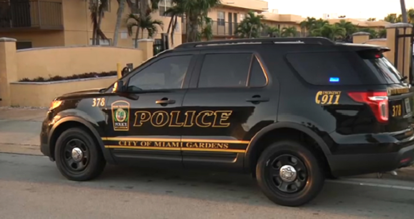 Conductor de un autobús dispara fatalmente a dos pasajeros en Miami Gardens, la policía investiga miami gardens police