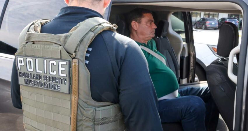 Agentes Federales arrestan a un cubano acusado de mentir sobre sus vรญnculos con el PCC y el MININT en Cuba arrestan-cubano-pcc