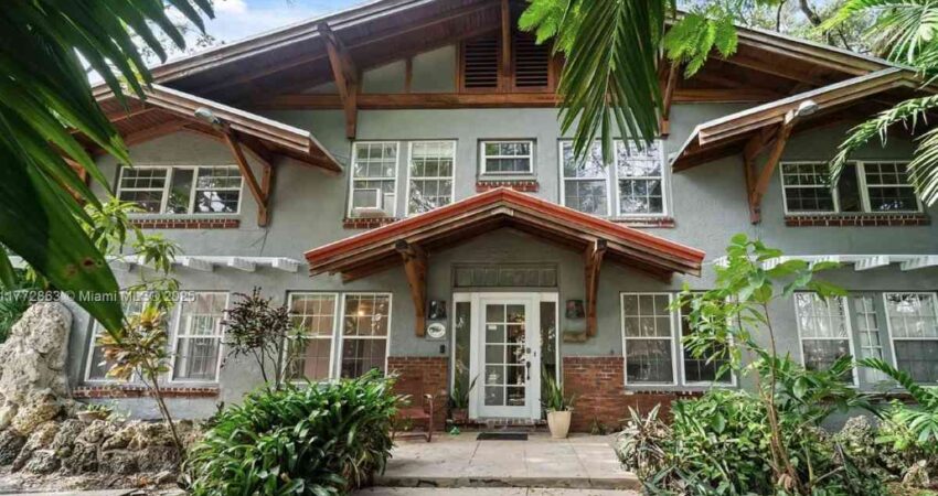 Ponen en venta por primera ocasión en cien años una icónica casa en Miami casa-coconut-grove