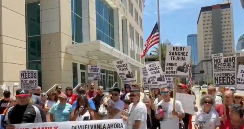 Familiares de madre cubana de Tampa deportada a Cuba se manifiesta pidiendo que la traigan de vuelta cubans-tampa