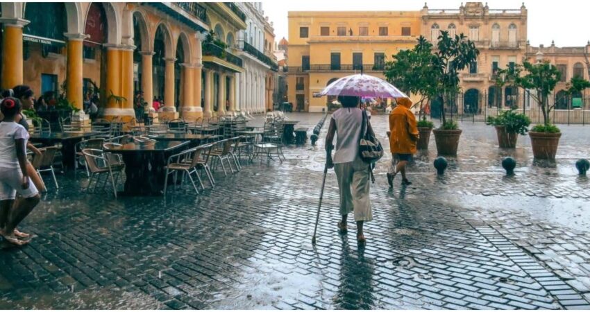 Se aproxima a Cuba primera onda tropical de la temporada ciclónica 2025 con fuertes lluvias y tormentas eléctricas Lluvias en Cuba-La Habana
