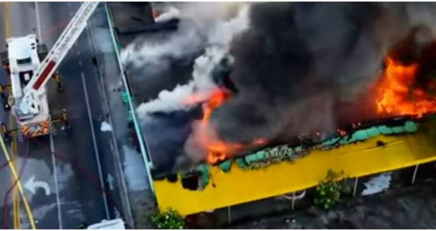 Incendio de grandes proporciones en almacรฉn abandonado de Miami obliga a cerrar varias calles de Miami incendio en Miami-incendio