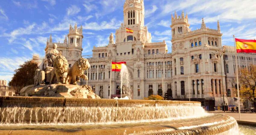 Cada vez son más residentes hispanos de Miami buscan mudarse a España a pesar de ser ciudadanos estadounidenses madrid