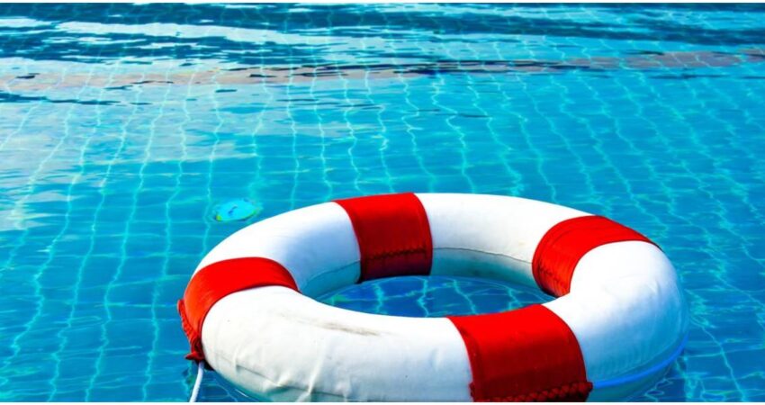 Policía de Miami extrae cuerpo de niña de 4 años que se ahogó en una piscina piscina-salvavidas