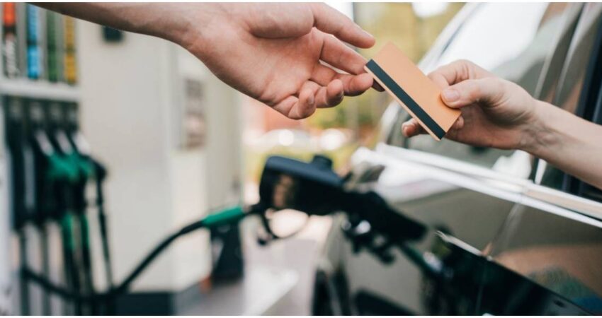 Desarticulan sofisticada red de fraude con skimmers en el condado de Hernando: tres arrestados y amplio arsenal de dispositivos incautados tarjeta para combustible