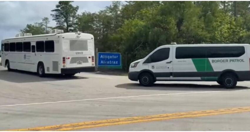 “Permítanme salir de este país”: la súplica de un cubano detenido en Alligator Alcatraz tras más de dos décadas residiendo en EE.UU traslado de inmigrantes