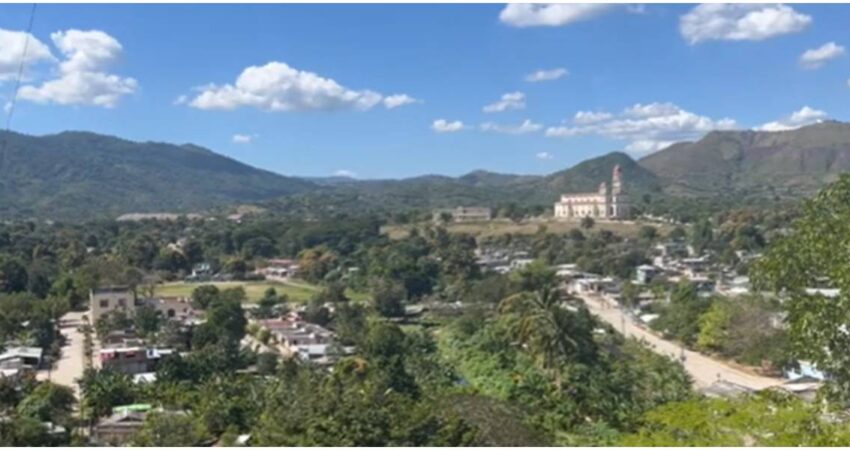 “Estamos vivos, pero atrapados”: huracán Melissa provoca deslizamientos de tierra en El Cobre y deja 17 personas atrapadas entre ellas niños y ancianos Loma del Cimarrón