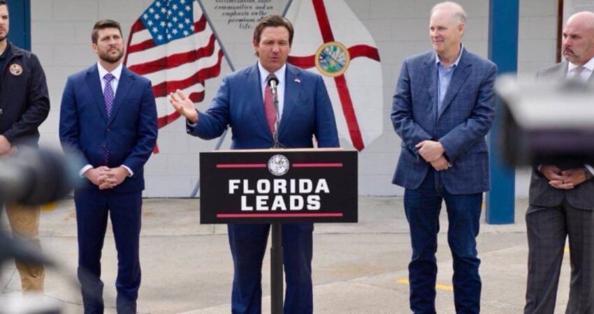 Ron DeSantis anuncia un hito migratorio: más de 10.400 detenidos en la Operación Tidal Wave Ron DeSantis (1)