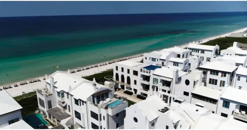Este pueblo de Florida conquista a miles de turistas por su parecido a Santorini de Grecia Alys Beach