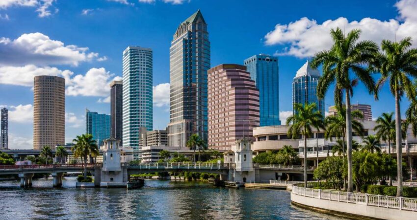 Muchos se están mudando a esta ciudad de Florida y no es Miami tampa-florida