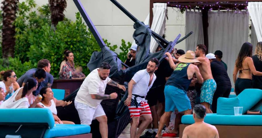 Fuertes vientos derriban una cabaña en el Seminole Hard Rock de Hollywood y dejan cinco heridos accidente-miami