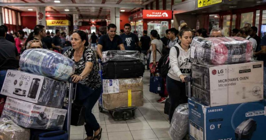 Régimen cubano autoriza importaciones comerciales para personas naturales tras décadas de restricciones y una economía al borde del colapso cubanosmiamicuba
