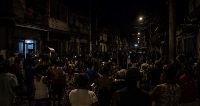 Santiago de Cuba estalla en cacerolazos masivos mientras los apagones alcanzan niveles críticos santiagodecuba