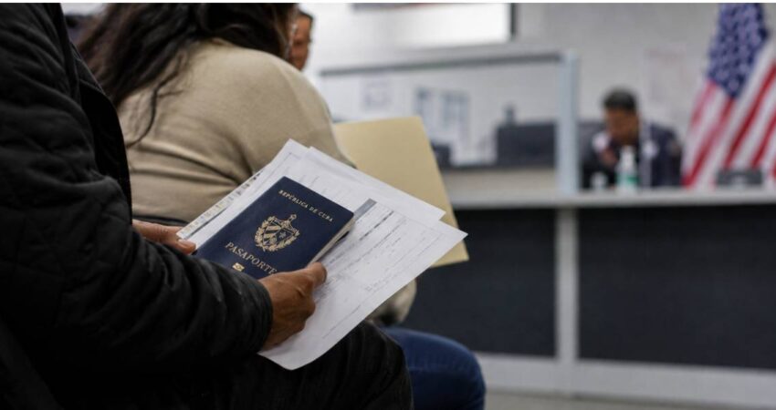 EE.UU. reactiva la regla de carga pública: Los cubanos bajo la Ley de Ajuste Cubano no están afectados inmigrante cubano (2)