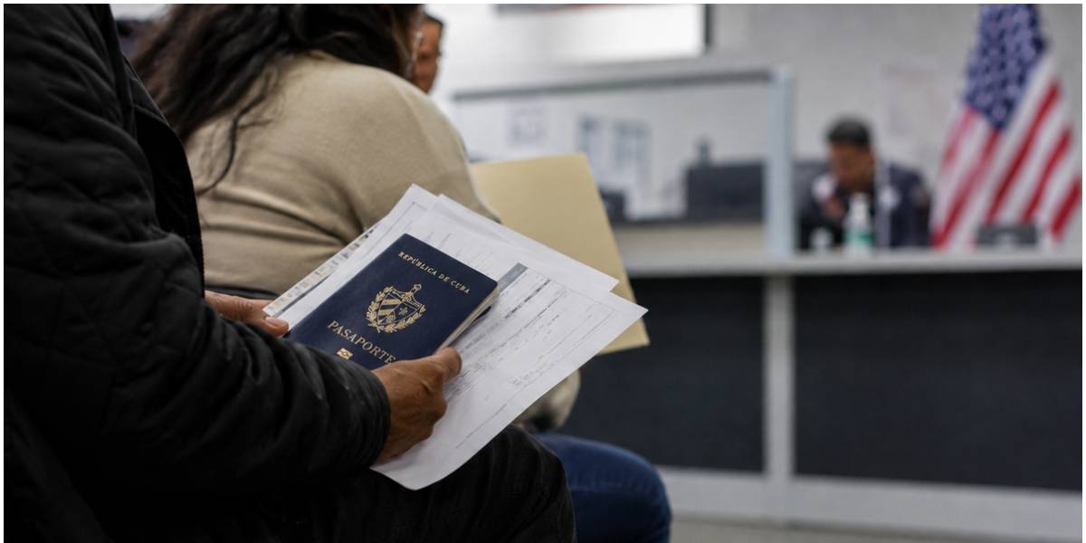EE.UU. reactiva la regla de carga pública: impacto en inmigrantes buscando Green Card