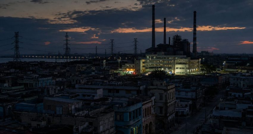 Apagón masivo deja sin electricidad a todo el oriente de Cuba tras una nueva falla del SEN apagón en Oriente
