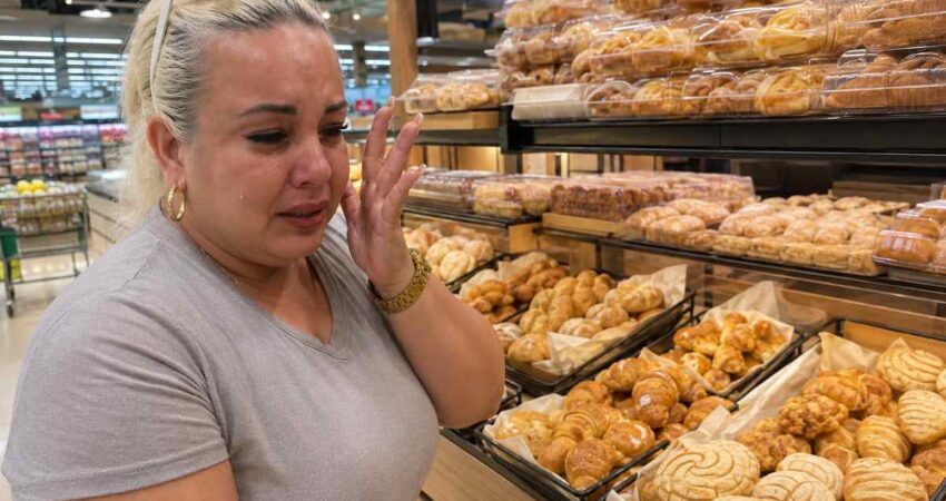 Cubana rompe en llanto al ver panes y dulces en un supermercado de Cancún: «Yo no me puedo comer nada» cubana
