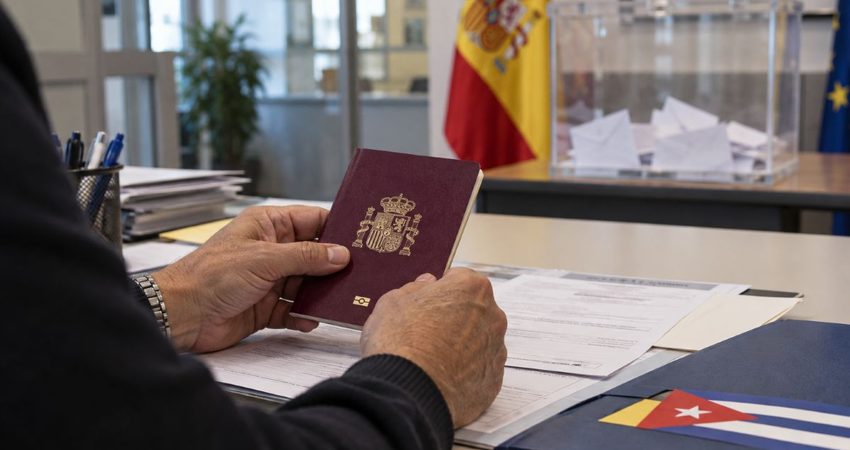 La Ley de Memoria Democrática no fue suspendida: esto es lo que realmente decidió el Supremo de España Consulado de España